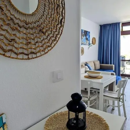 Charming Flat In Molinos With Terrace & Pools, Near Playa Bastian *