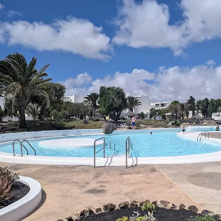 Charming Flat In Molinos With Terrace & Pools, Near Playa Bastian Apartment