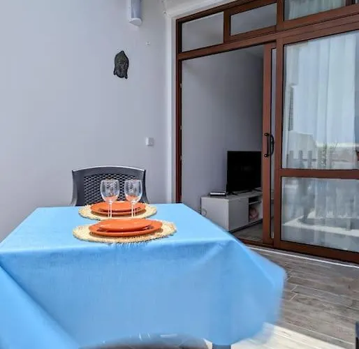 Daire Charming Flat In Molinos With Terrace & Pools, Near Playa Bastian Costa Teguise