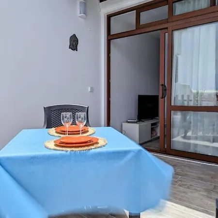 Apartament Charming Flat In Molinos With Terrace & Pools, Near Playa Bastian Costa Teguise
