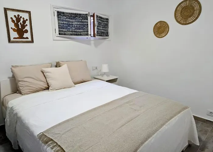 Charming Flat In Molinos With Terrace & Pools, Near Playa Bastian Costa Teguise