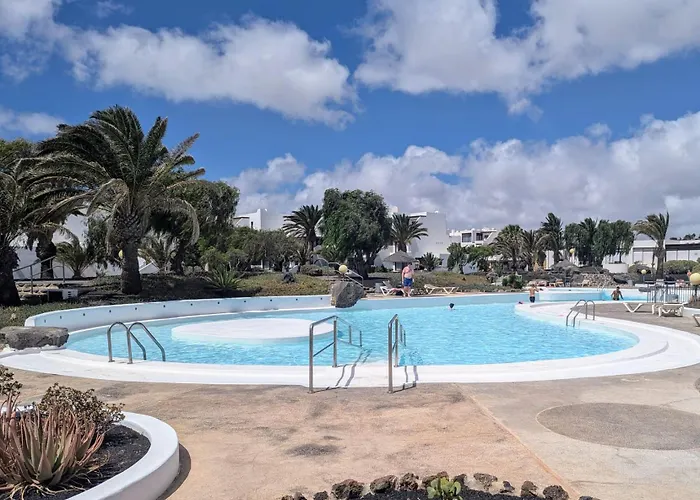 Charming Flat In Molinos With Terrace & Pools, Near Playa Bastian Lejlighed